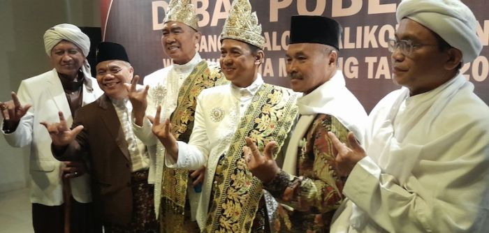 Bubarkan Tim Pemenangan Abadi, Abah Anton Ajak Semua Pihak untuk Terus Berkontribusi Bubarkan Tim Pemenangan Abadi, Abah Anton Ajak Semua Pihak untuk Terus Berkontribusi