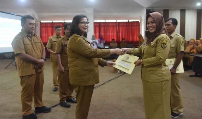 Pesan Pj Wali Kota Kediri saat Serahkan SK Kenaikan Pangkat Pesan Pj Wali Kota Kediri saat Serahkan SK Kenaikan Pangkat