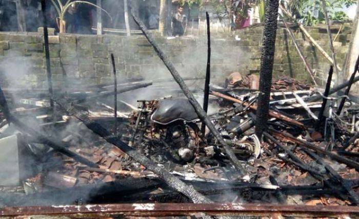 Kebakaran di Plumpang, Satu Rumah dan Dua Motor Ludes Dilalap Api Kebakaran di Plumpang, Satu Rumah dan Dua Motor Ludes Dilalap Api