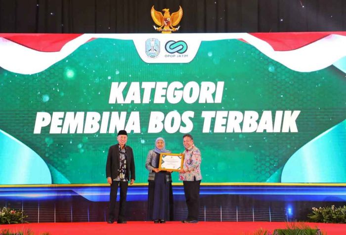 Deretan Prestasi Warnai Refleksi Pendidikan Jatim 2022, Gubernur Khofifah Sebut Masih Ada PR Deretan Prestasi Warnai Refleksi Pendidikan Jatim 2022, Gubernur Khofifah Sebut Masih Ada PR