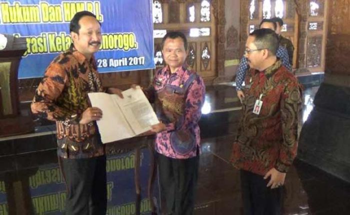 Bangun Kantor Imigrasi Kelas III, Pemkab Ponorogo Hibahkan Tanah Bangun Kantor Imigrasi Kelas III, Pemkab Ponorogo Hibahkan Tanah