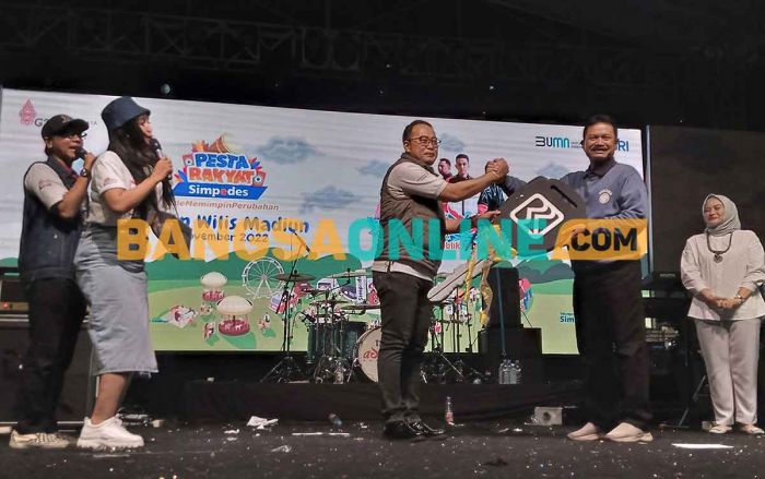 Hadiri Pesta Rakyat Simpedes BRI 2022, Ketertiban Penonton Dipuji Wali Kota Madiun Hadiri Pesta Rakyat Simpedes BRI 2022, Ketertiban Penonton Dipuji Wali Kota Madiun