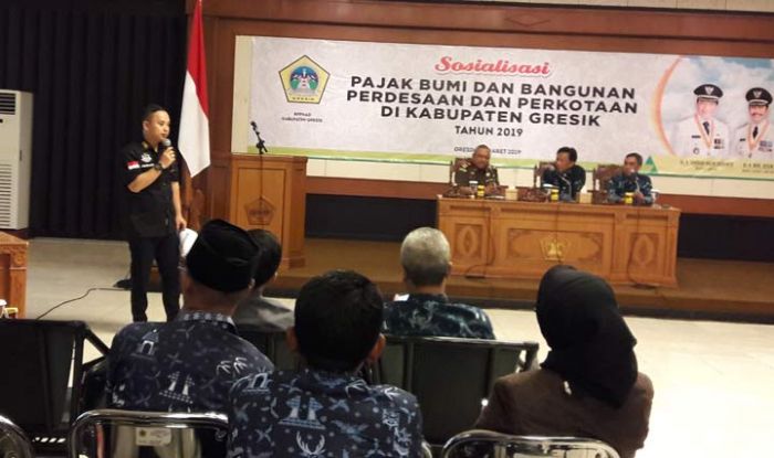 Kejari Gresik Gembleng Kades agar Tak Korupsi PBB 2P Kejari Gresik Gembleng Kades agar Tak Korupsi PBB 2P