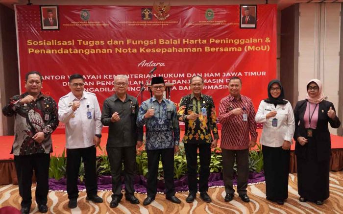 Percepat Penyerahan Putusan, Kemenkumham Jatim dan Pengadilan Tinggi Banjarmasin Teken MoU Percepat Penyerahan Putusan, Kemenkumham Jatim dan Pengadilan Tinggi Banjarmasin Teken MoU