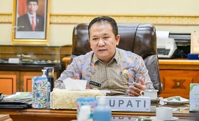 Belum Ada Izin dari Kemendagri, Bupati Hendy Resmi Perpanjang SK Plt. Pejabat Belum Ada Izin dari Kemendagri, Bupati Hendy Resmi Perpanjang SK Plt. Pejabat