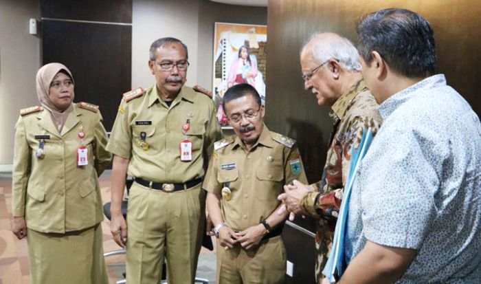 Dibantu RCS, SDN 3 Tulungrejo Segera Diperbaiki Dibantu RCS, SDN 3 Tulungrejo Segera Diperbaiki