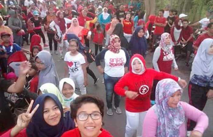 Kuntulan hingga Orkes di Acara Jalan Sehat HUT Kemerdekaan RI Kuntulan hingga Orkes di Acara Jalan Sehat HUT Kemerdekaan RI