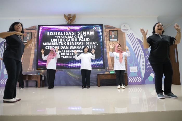 Lahirkan Generasi Sehat dan Berkarakter Sejak Usia Dini, Pemkot Kediri Sosialisasikan Pesenam Cilik Lahirkan Generasi Sehat dan Berkarakter Sejak Usia Dini, Pemkot Kediri Sosialisasikan Pesenam Cilik