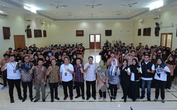 Ruki Kanwil Kemenkumham Jatim Sapa Ratusan Pelajar dari 2 Sekolah di Surabaya Ruki Kanwil Kemenkumham Jatim Sapa Ratusan Pelajar dari 2 Sekolah di Surabaya