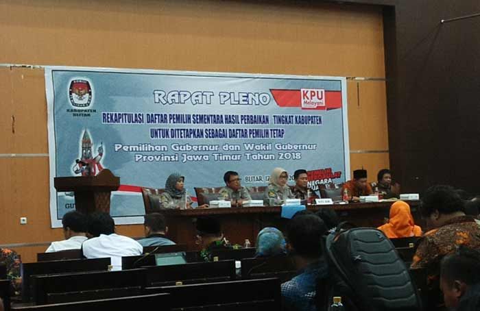 DPT Pilgub Jatim di Kabupaten Blitar Berkurang 10.251 Pemilih DPT Pilgub Jatim di Kabupaten Blitar Berkurang 10.251 Pemilih