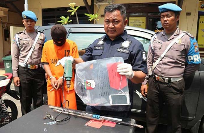 Temukan Linggis, Dua Pemuda Nekat Mencuri Temukan Linggis, Dua Pemuda Nekat Mencuri