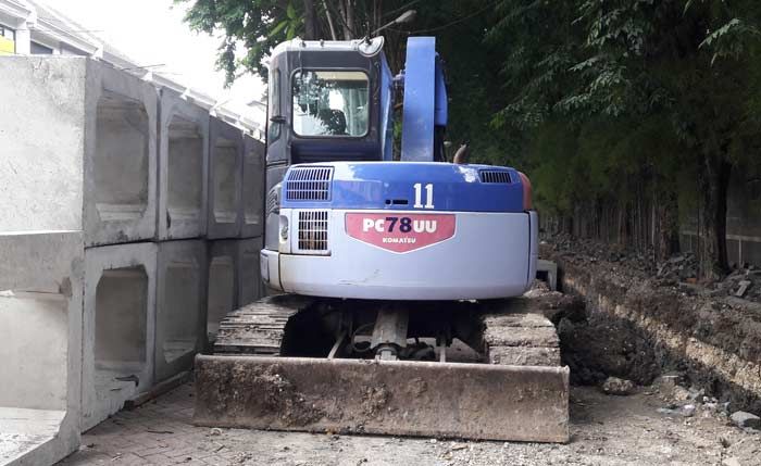 Rekanan Keluhkan Lelang Proyek Fisik, Banyak Dimenangkan oleh Tawaran yang Jauh dari Nilai Pagu Rekanan Keluhkan Lelang Proyek Fisik, Banyak Dimenangkan oleh Tawaran yang Jauh dari Nilai Pagu