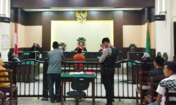 Penjual Pentol Pelaku Pencabulan 3 Anak di Sampang Divonis 19 Tahun Penjara Penjual Pentol Pelaku Pencabulan 3 Anak di Sampang Divonis 19 Tahun Penjara
