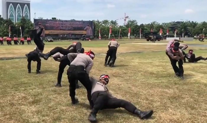 ​Lomba Peragaan Dalmas Sabhara dan Wanteror Brimob se-Jatim, Polresta Banyuwangi Juara Dua