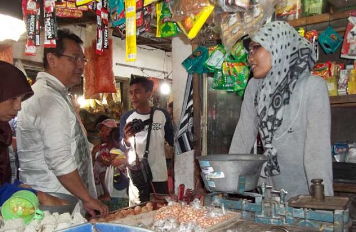 Anggota DPR RI Sidak Pasar Wage Nganjuk Jelang Ramadhan