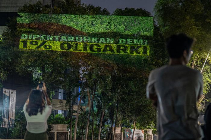 Warisan Buruk Jokowi Berpotensi Berlanjut, Greenpeace Lantang Ajak Masyarakat Awasi Prabowo-Gibran Warisan Buruk Jokowi Berpotensi Berlanjut, Greenpeace Lantang Ajak Masyarakat Awasi Prabowo-Gibran