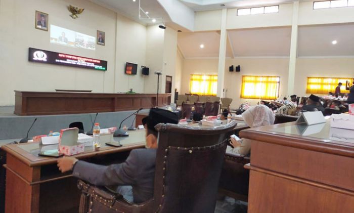 Sidang Paripura DPRD Sampang Digelar via Teleconference, Bupati Sampaikan LKPj TA 2019