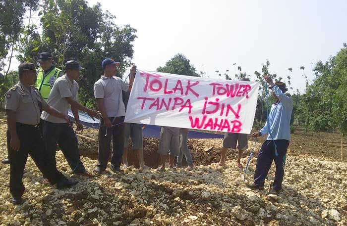 Diduga Belum Kantongi Izin, Pendirian Tower di Kerek Dihentikan Warga