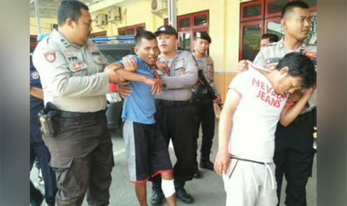 Residivis Pencuri Madura-Palembang Didor Polisi Usai Sikat Uang di SMPN 1 Torjun Residivis Pencuri Madura-Palembang Didor Polisi Usai Sikat Uang di SMPN 1 Torjun