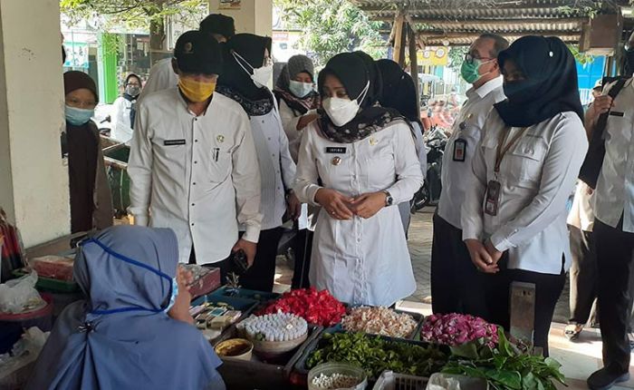 Warga Antusias Sambut Pasar Murah di Dinoyo Mojokerto