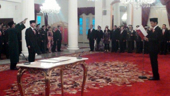 Resmi Kepala BIN, Budi Gunawan Berpangkat Jenderal, Siap Tingkatkan Kemampuan Intelijen Resmi Kepala BIN, Budi Gunawan Berpangkat Jenderal, Siap Tingkatkan Kemampuan Intelijen