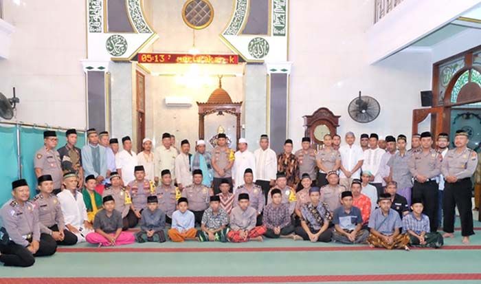 21 Hari Jelang Pemilu, Polresta Sidoarjo Jaga Kondusivitas Lewat Safari Subuh 21 Hari Jelang Pemilu, Polresta Sidoarjo Jaga Kondusivitas Lewat Safari Subuh
