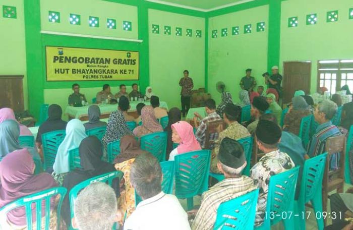 HUT Bhayangkara ke-71, Polres Tuban Gelar Pengobatan Gratis di Semanding