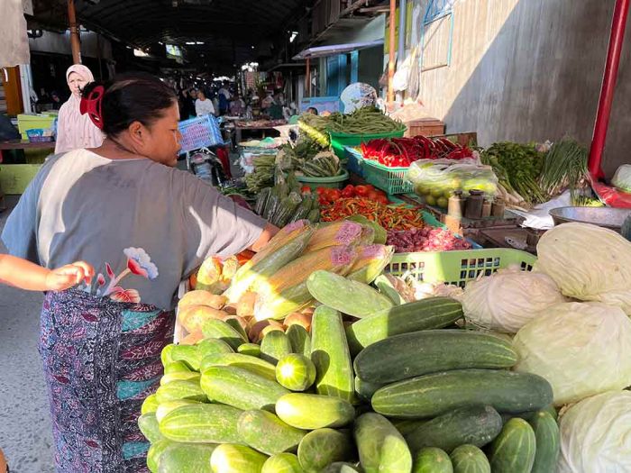 Harga Sembako Jatim Hari Ini 8 Mei 2025: Cabai Rawit Rp30.335/kg, Tomat Rp10.679/kg