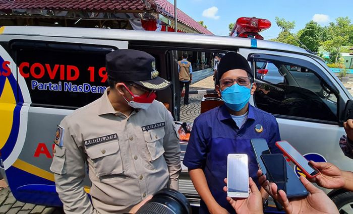 Bantu Operasional Pelayanan Covid-19, DPD Nasdem Bangkalan Berikan Bantuan Mobil Ambulans ke Pemkab