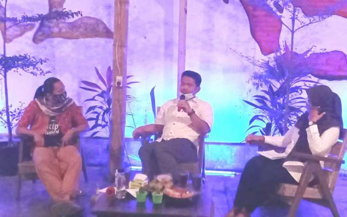 Gus Riza Tampung Unek-unek Pemuda-pemudi Banyuwangi Gus Riza Tampung Unek-unek Pemuda-pemudi Banyuwangi