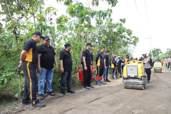 Pemkab Jombang Gelontorkan Rp2 Miliar untuk Perbaikan Jalan Desa Jipurapah Pemkab Jombang Gelontorkan Rp2 Miliar untuk Perbaikan Jalan Desa Jipurapah