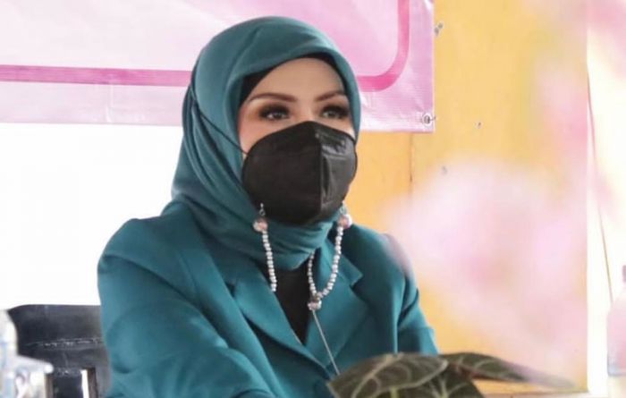 Dorong Peningkatan Ekonomi, Ketua TP PKK Jember Minta Kader Bantu Pemasaran UMKM Dorong Peningkatan Ekonomi, Ketua TP PKK Jember Minta Kader Bantu Pemasaran UMKM