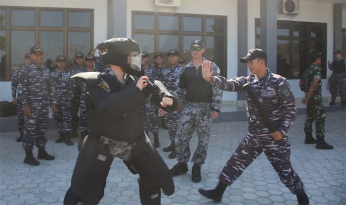 Hari ke-2 Latma Cassowex, Latihan Pembebasan Kapal dan Peran Kebakaran