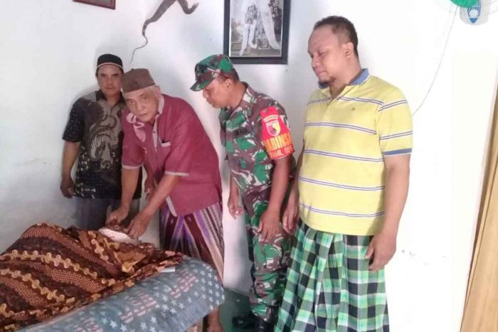 Pamit Perbaiki Listrik di Kandang Bebek, Kakek 67 Tahun di Sidoarjo Ditemukan Tak Bernyawa Pamit Perbaiki Listrik di Kandang Bebek, Kakek 67 Tahun di Sidoarjo Ditemukan Tak Bernyawa
