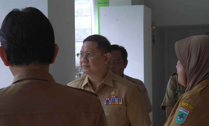 Begini Pesan Pj Wali Kota Batu saat Tinjau Gedung SMPN 7 Begini Pesan Pj Wali Kota Batu saat Tinjau Gedung SMPN 7