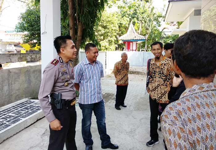 Kapolres dan Dandim Pacitan Terjun Lapangan Tinjau Semua Gereja di Pacitan Kapolres dan Dandim Pacitan Terjun Lapangan Tinjau Semua Gereja di Pacitan