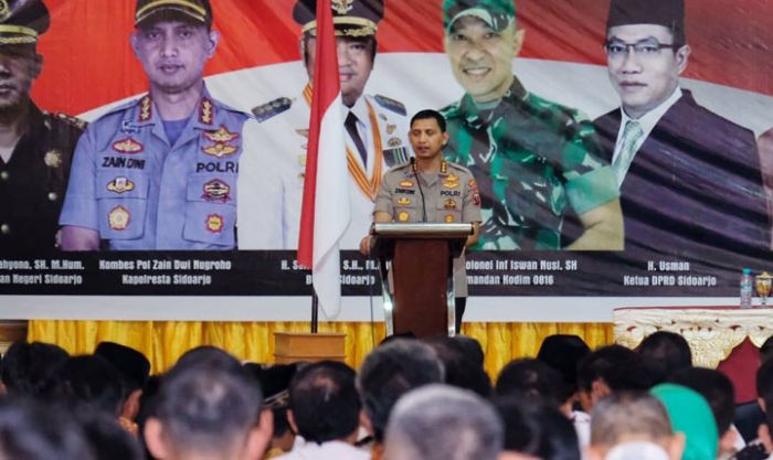 Kapolresta Sidoarjo Terjunkan satgas Anti Botoh, agar Pilkades dan Pilkada Serentak Berjalan Aman Kapolresta Sidoarjo Terjunkan satgas Anti Botoh, agar Pilkades dan Pilkada Serentak Berjalan Aman