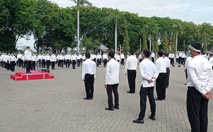 Beri Pembekalan 456 CPNS Pemkab Gresik Formasi 2019, Bupati Sambari: Ada 3 Formasi Tak Terisi Beri Pembekalan 456 CPNS Pemkab Gresik Formasi 2019, Bupati Sambari: Ada 3 Formasi Tak Terisi