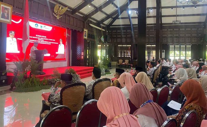 Dinas Pendidikan Kabupaten Malang Sosialisasikan Perbup 5/2024 Dinas Pendidikan Kabupaten Malang Sosialisasikan Perbup 5/2024