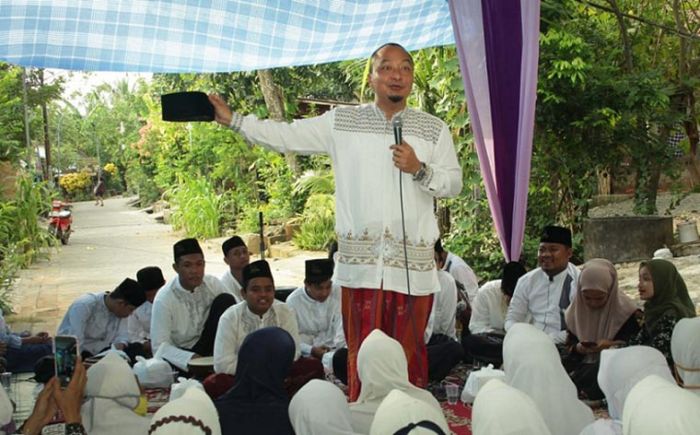 Qosim-Alif Janji Tingkatkan Tunjangan Kades dan Perangkat agar Pelayanan Optimal Qosim-Alif Janji Tingkatkan Tunjangan Kades dan Perangkat agar Pelayanan Optimal
