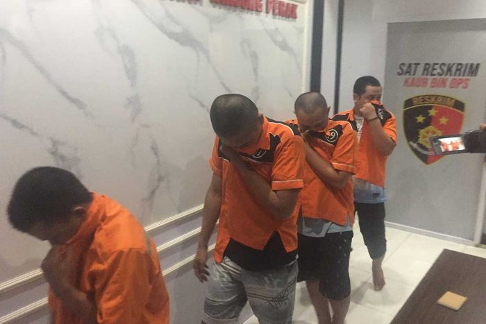 Gunakan Mobil Rental, Komplotan Curanmor Antar Kabupaten Ditangkap di Surabaya Gunakan Mobil Rental, Komplotan Curanmor Antar Kabupaten Ditangkap di Surabaya