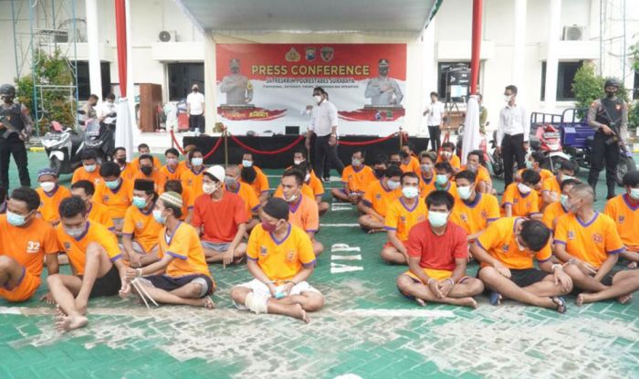 Satu Bulan, Polrestabes Surabaya Amankan 49 Tersangka dari 41 Kasus Kejahatan Satu Bulan, Polrestabes Surabaya Amankan 49 Tersangka dari 41 Kasus Kejahatan