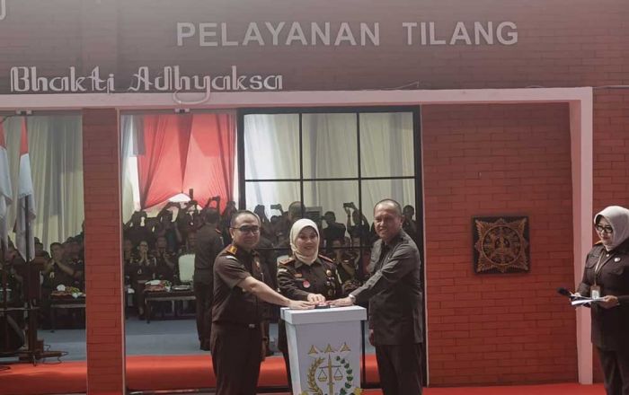 Kajati Jatim Resmikan Gedung PTSP dan Aula Kejari Kabupaten Mojokerto "Grha Bhakti Adhyaksa" Kajati Jatim Resmikan Gedung PTSP dan Aula Kejari Kabupaten Mojokerto "Grha Bhakti Adhyaksa"