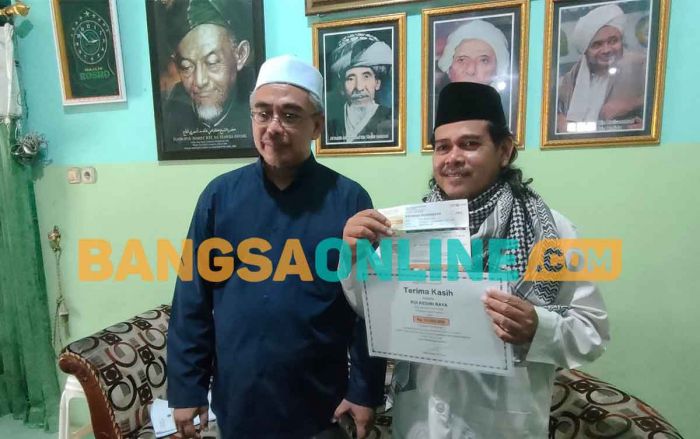 PUI Kediri Raya Serahkan Donasi Rp37 Juta untuk Palestina PUI Kediri Raya Serahkan Donasi Rp37 Juta untuk Palestina
