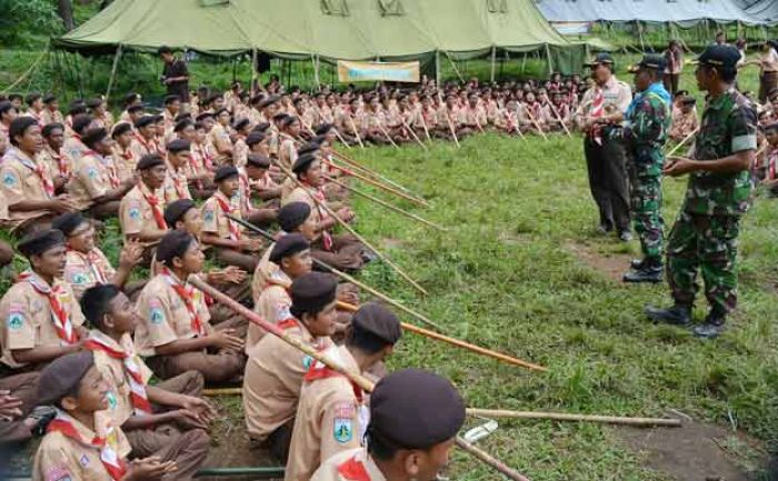 2.000 Siswa SMK PGRI 1 Gresik Digembleng Bela Negara 2.000 Siswa SMK PGRI 1 Gresik Digembleng Bela Negara