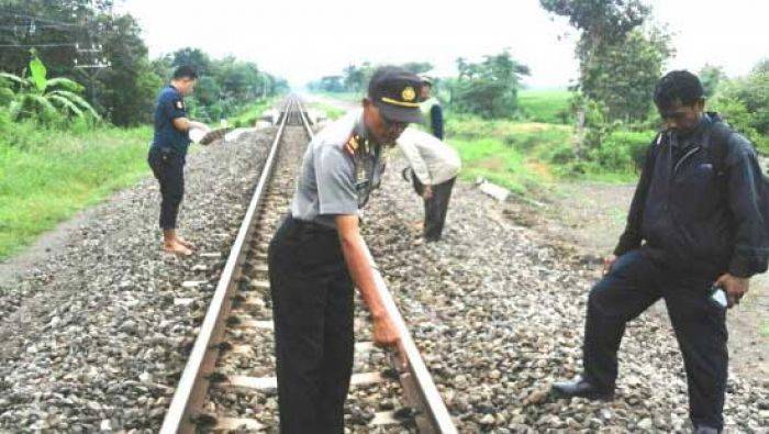 Orang Tua Teledor, Bocah Dua Tahun di Ngawi Tewas Disambar KA