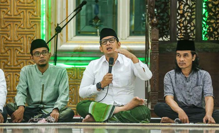 Gelar Safari Ramadan, Pj Wali Kota Mojokerto Salurkan Bantuan untuk Masjid Gelar Safari Ramadan, Pj Wali Kota Mojokerto Salurkan Bantuan untuk Masjid