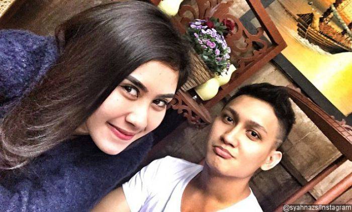 Syahnaz Sadiqah-Jan Putus, Billy Posting Foto Cewek Cantik