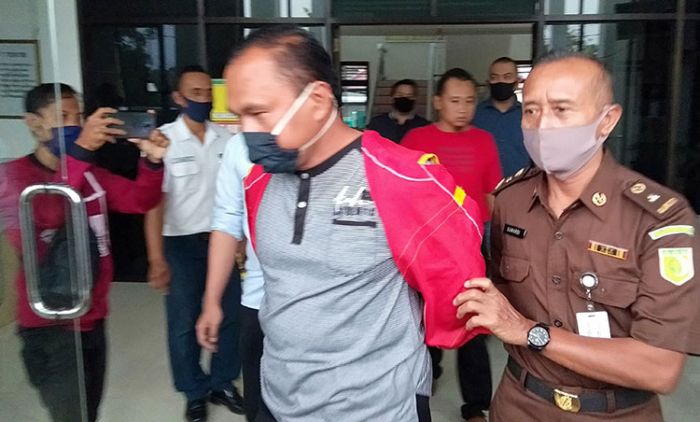 Buat Surat Panggilan Palsu, Oknum Pendamping LMDH Terciduk OTT Kejaksaan Negeri Ponorogo Buat Surat Panggilan Palsu, Oknum Pendamping LMDH Terciduk OTT Kejaksaan Negeri Ponorogo