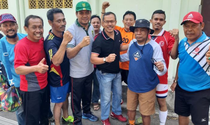Cak Firman Minta Pemkot Kembalikan Gelora 10 November dan Lapangan Karanggayam ke Persebaya Cak Firman Minta Pemkot Kembalikan Gelora 10 November dan Lapangan Karanggayam ke Persebaya